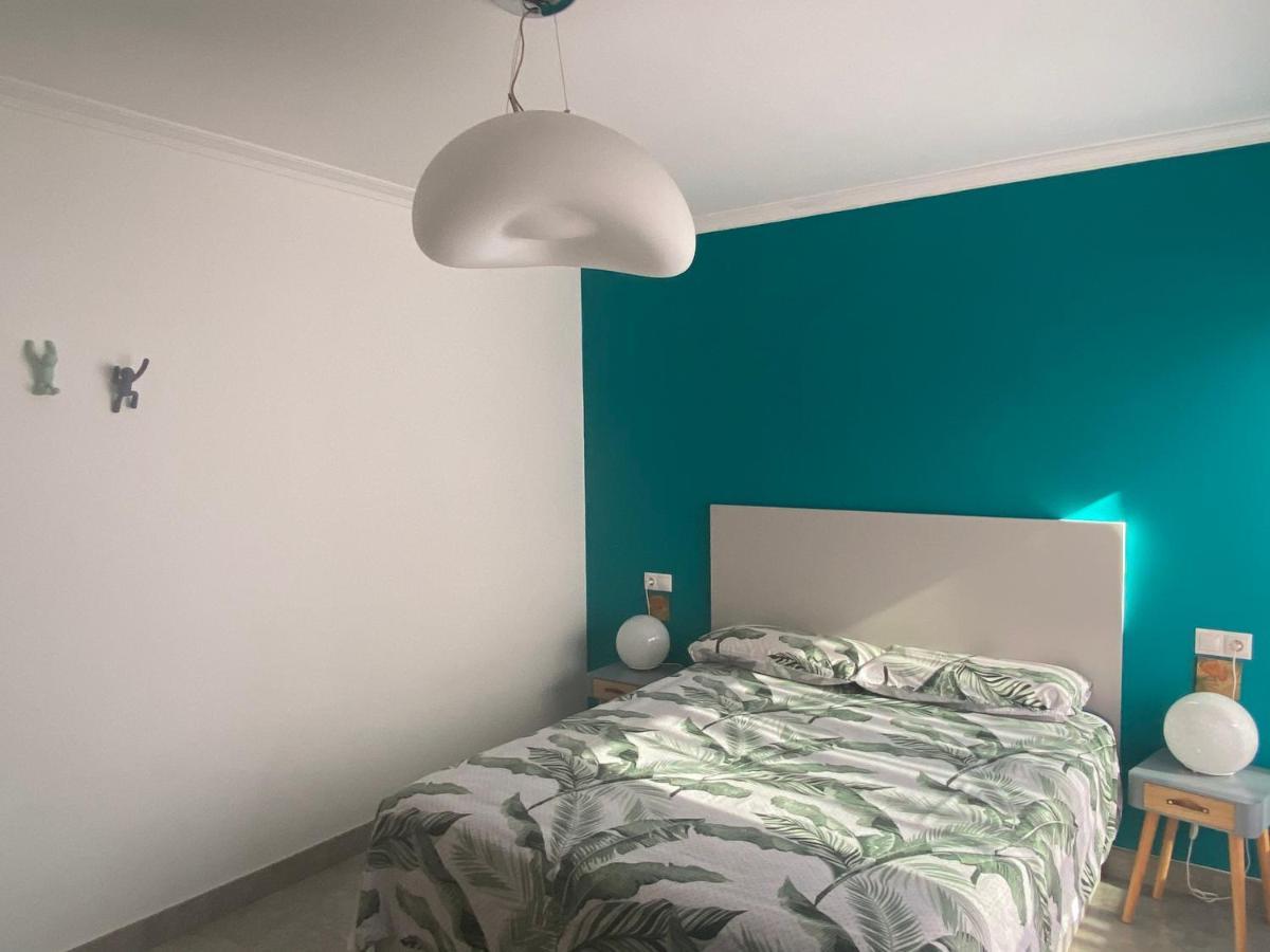 Ferienwohnung Piso En La Playa Ribeira Exterior foto